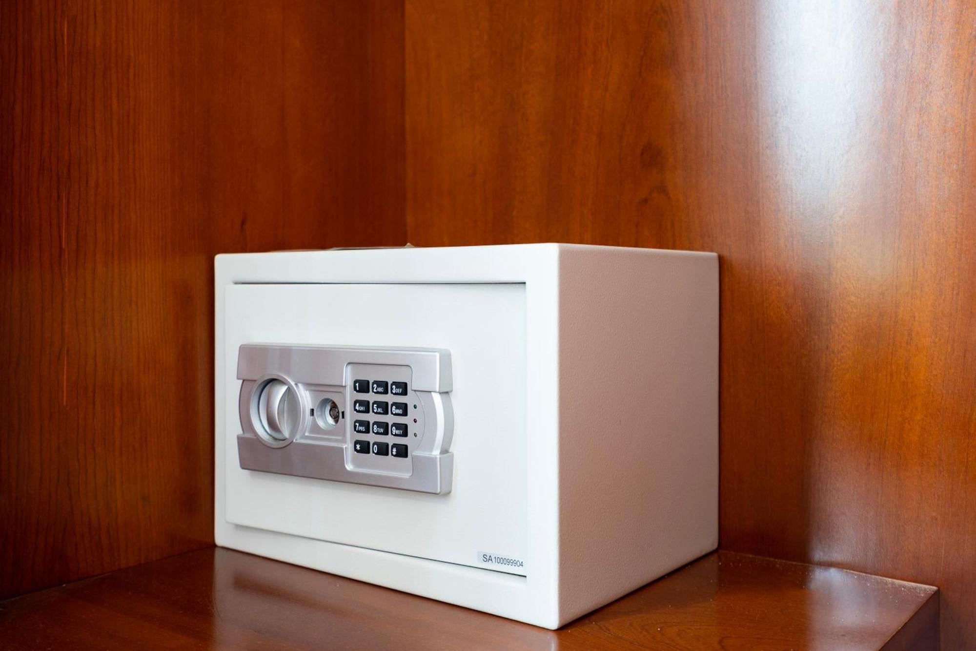 Hoang Luxury Dist 1 Khách sạn 3*