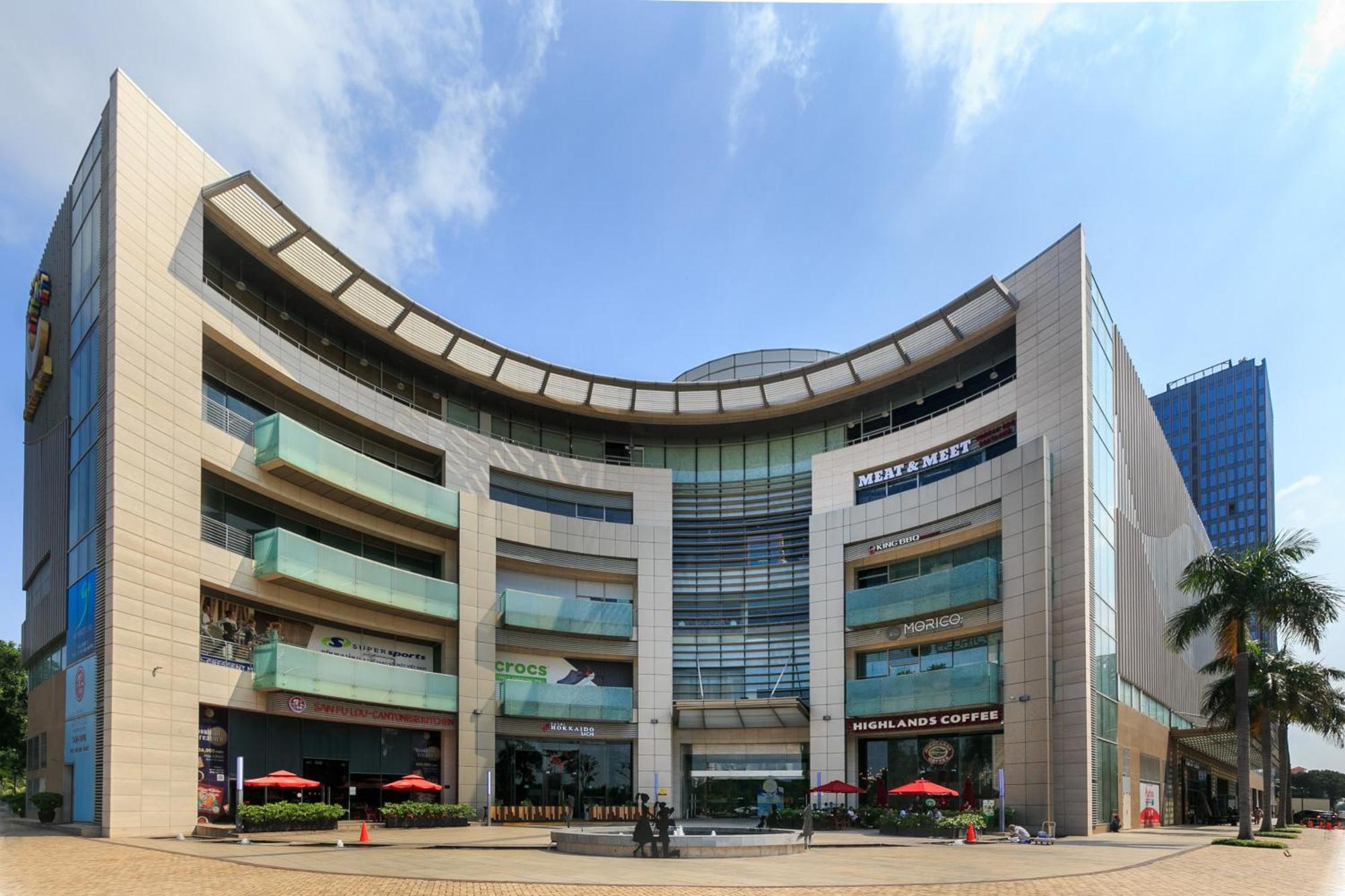 Hoang Luxury Dist 1 Khách sạn